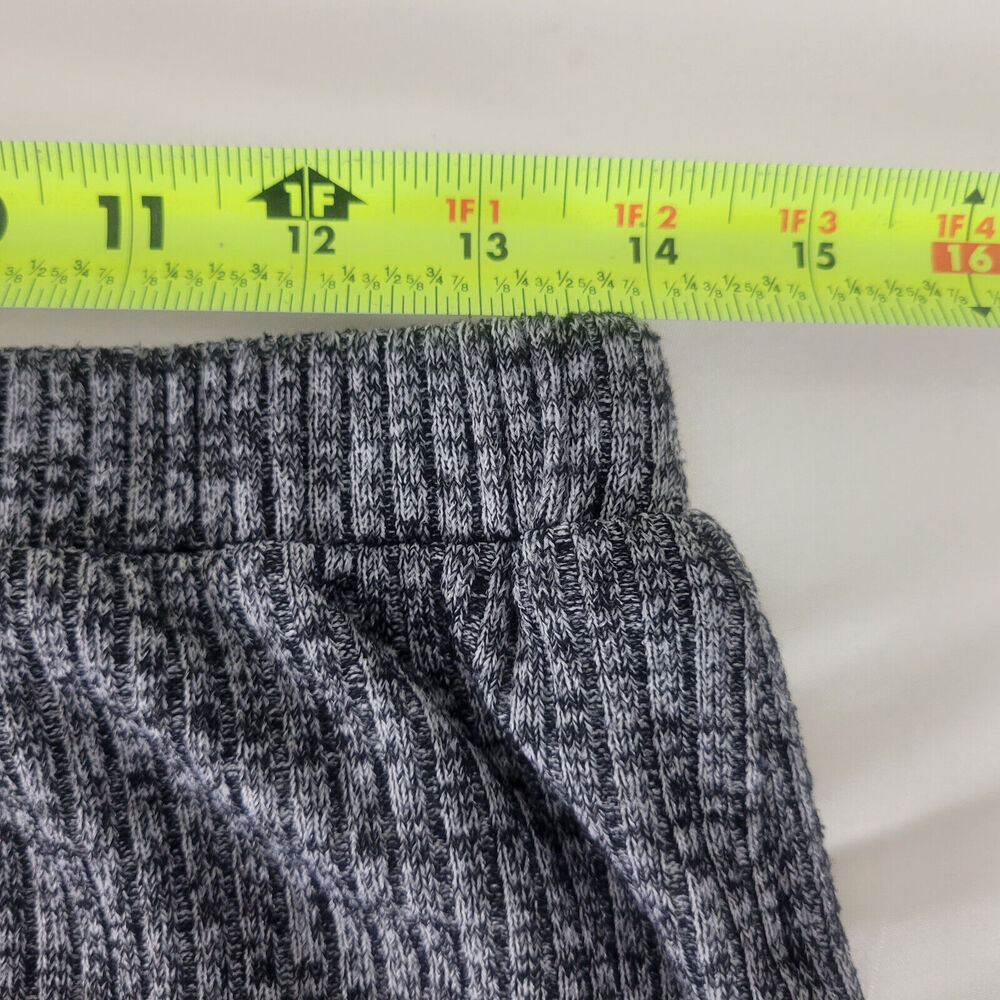 SHEIN Gray Ribbed Knit Drawstring Lounge Shorts - Picture 3 of 11